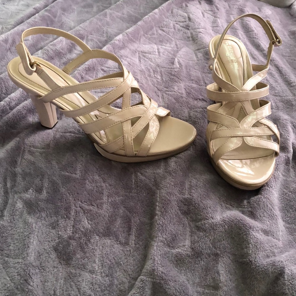 Naturalizer N5 Comfort Heels